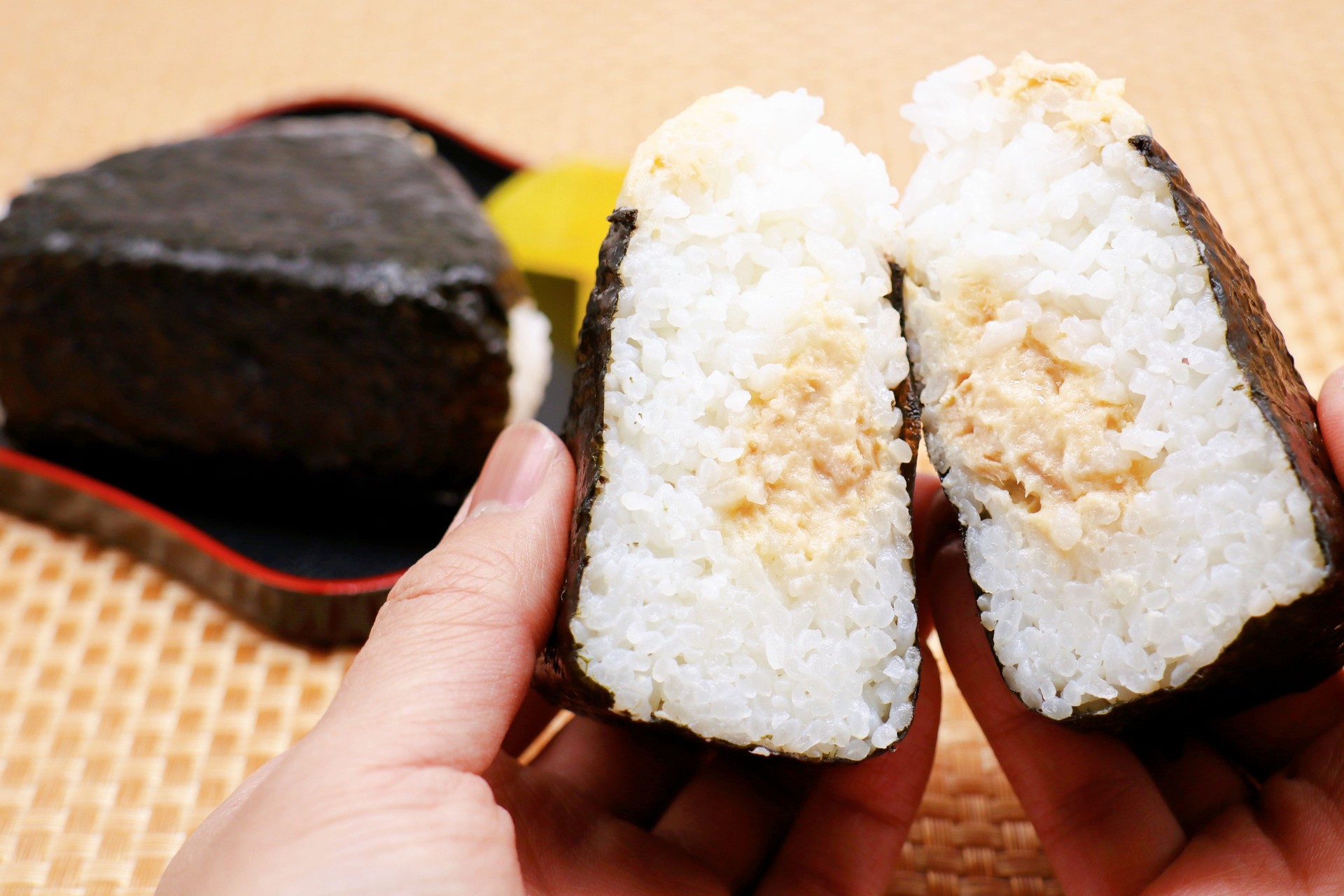 Tuna mayonnaise rice balls